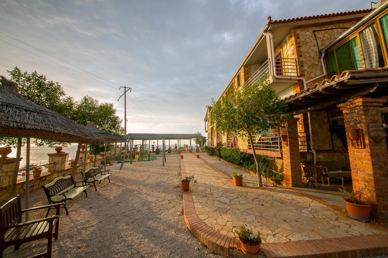 Hotel "San Saena " Radhimë Exteriér fotografie